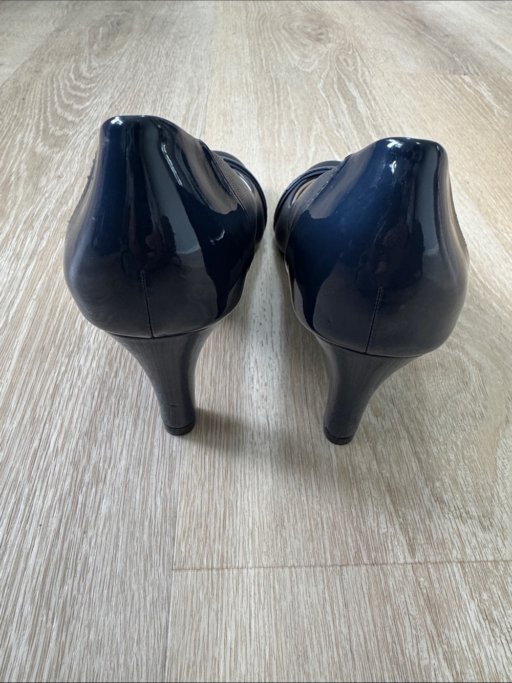 Life Stride Navy Pointed Toe Comfort Flats - Picture 3 of 5